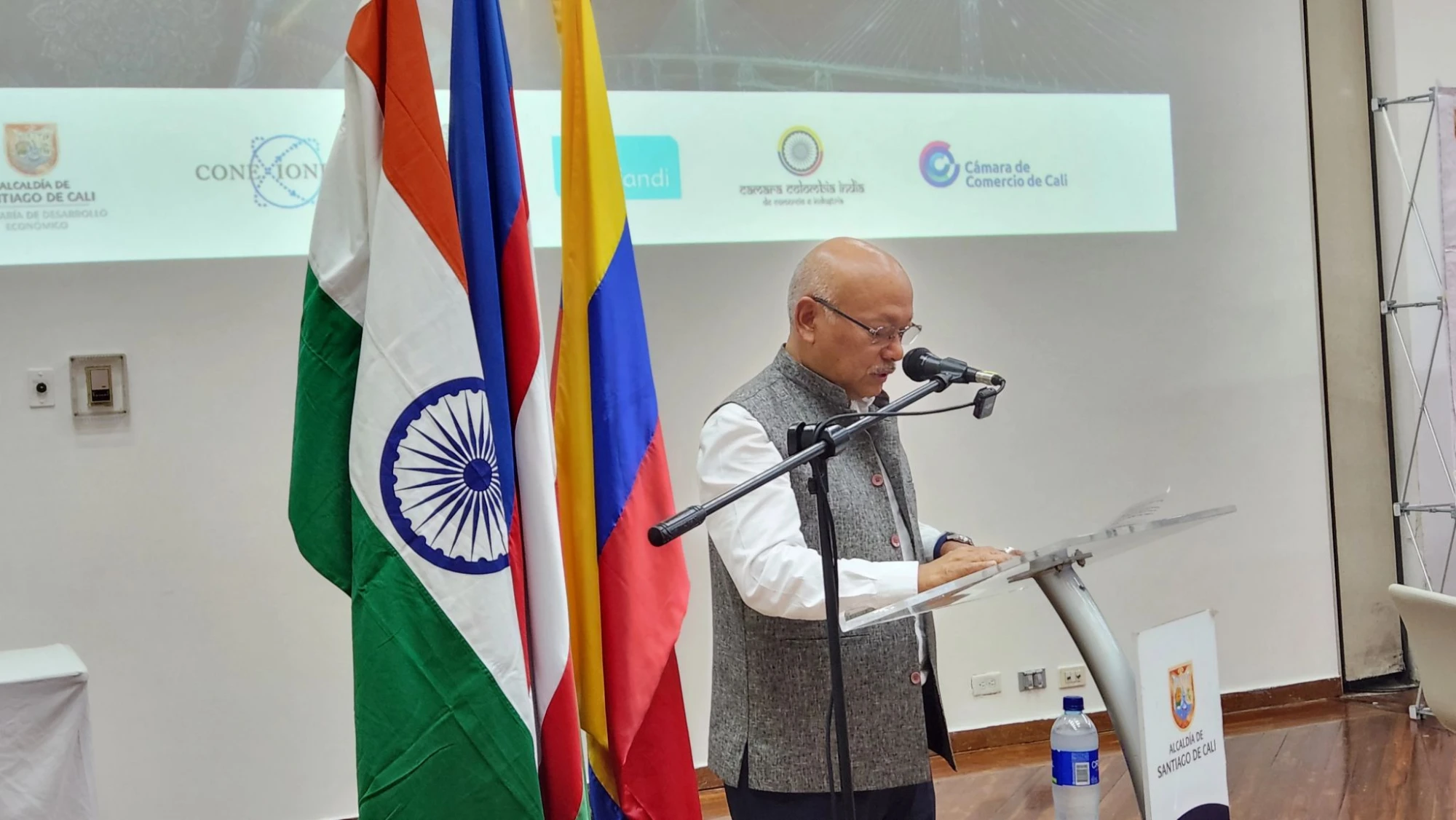 Intervención de la Embajada de la India en el foro Cómo hacer negocios con la India, Cali