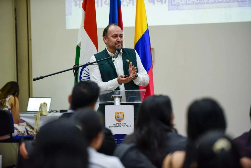 Cristhian Salamanca, de Conexiones B2B, en el foro de negocios con la India en Cali