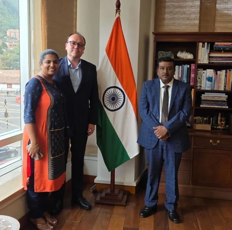 Reunión con el nuevo Embajador de la India en Colombia, Dr. Vinod Bahade
