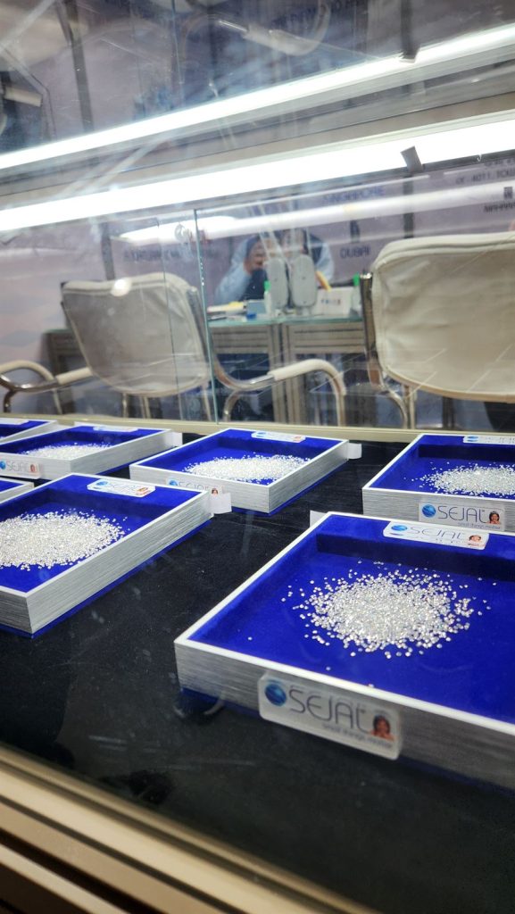 Diamantes en exhibición – IGJS Jaipur 2026