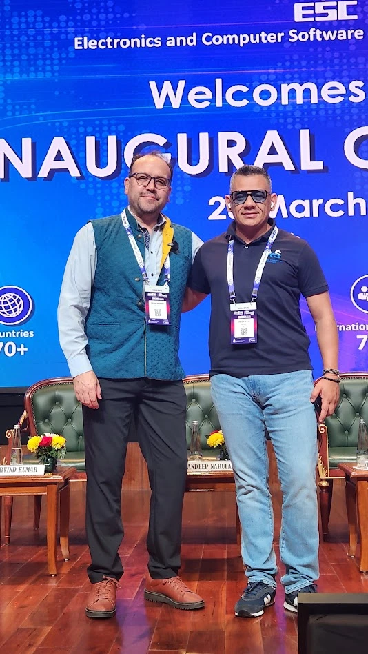 En el escenario de la ceremonia inaugural – Indiasoft 2026, Nueva Delhi